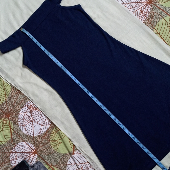Blue dress - Picture 8 of 9